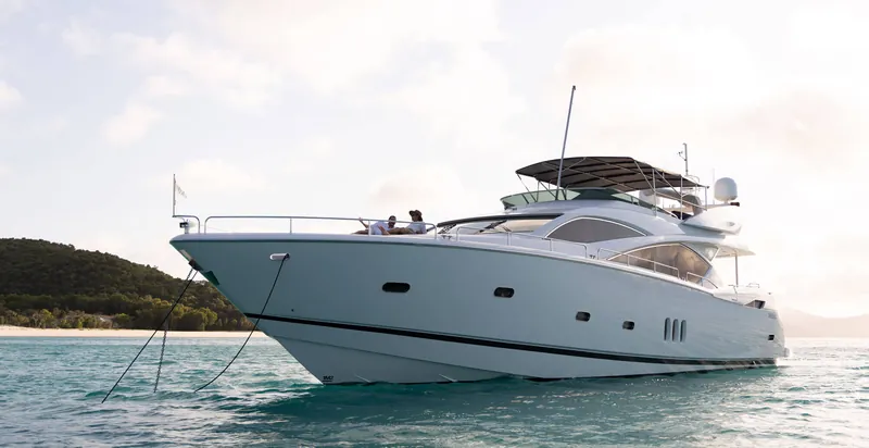 M/Y Alani, at anchor, in profile