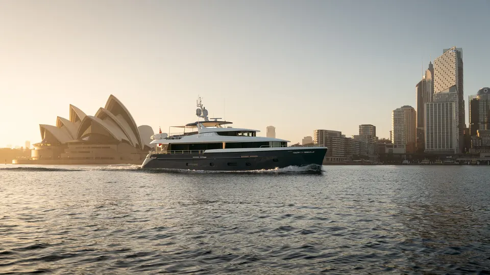 M/Y Belle, Sydney city