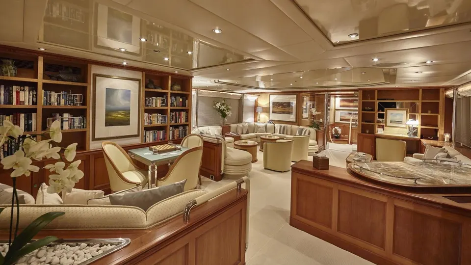 Lady Ellen II, frame 4