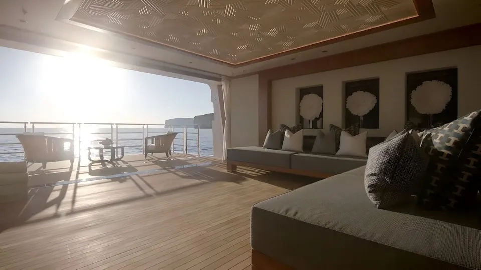 Mar, frame 19