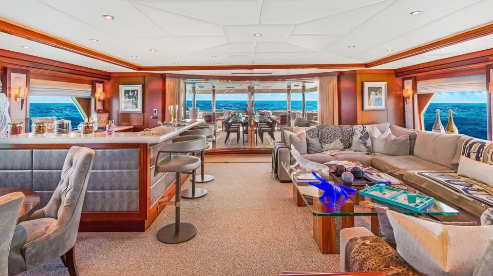 Ocean Club, frame 4