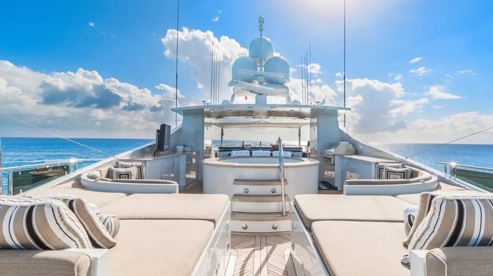 Ocean Club, frame 12