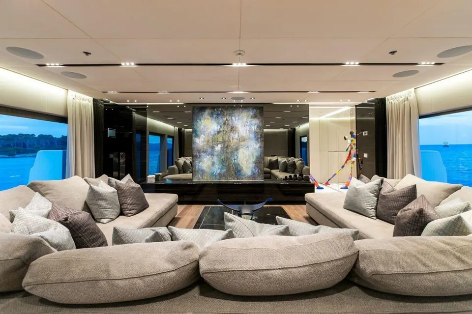Ouranos, frame 3