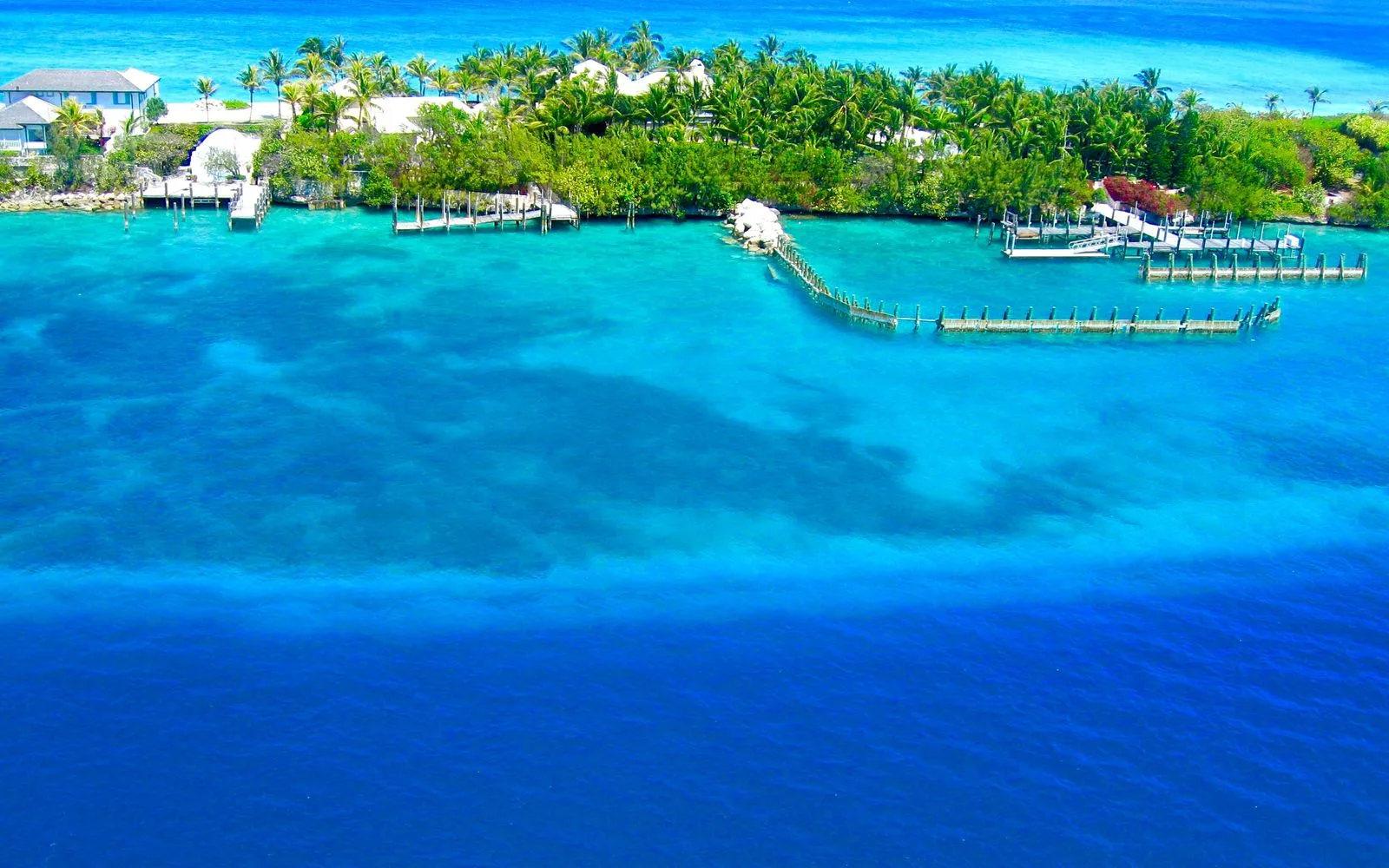 Aerial view of Nassau, Bahamas