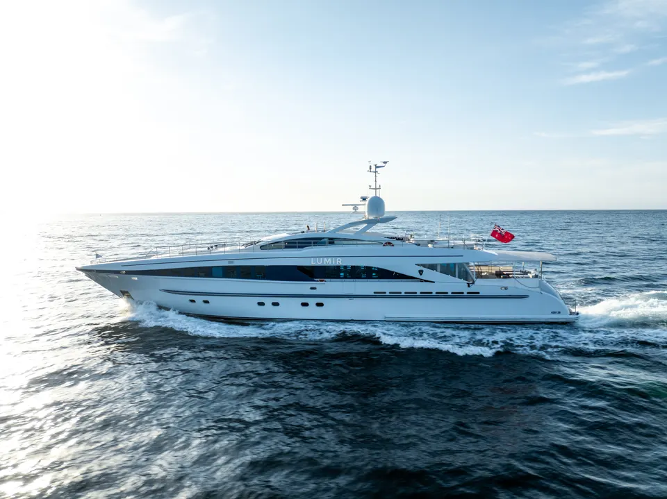 M/Y Lumir under way in the late afternoon sun