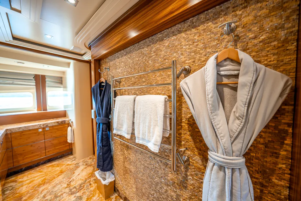 M/Y Lumir, Robes in the master en suite
