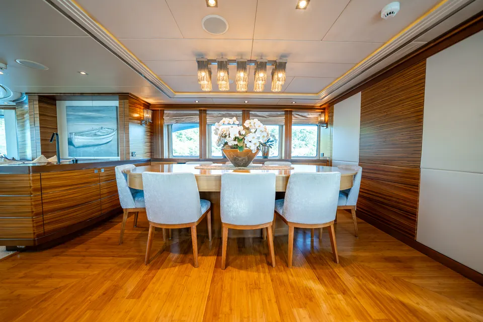 M/Y Lumir, Formal dining room in honey timber
