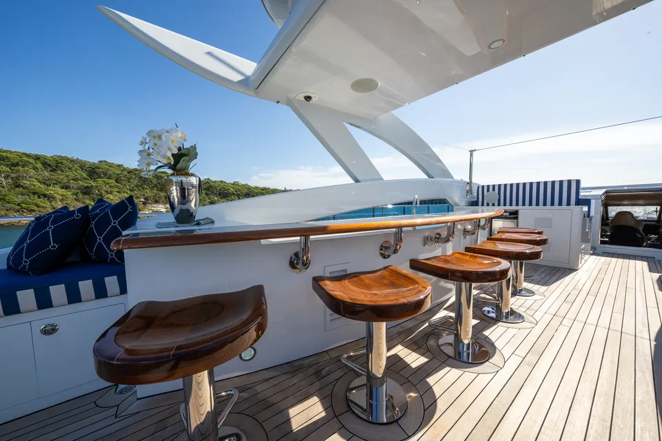 M/Y Lumir, The sun deck bar