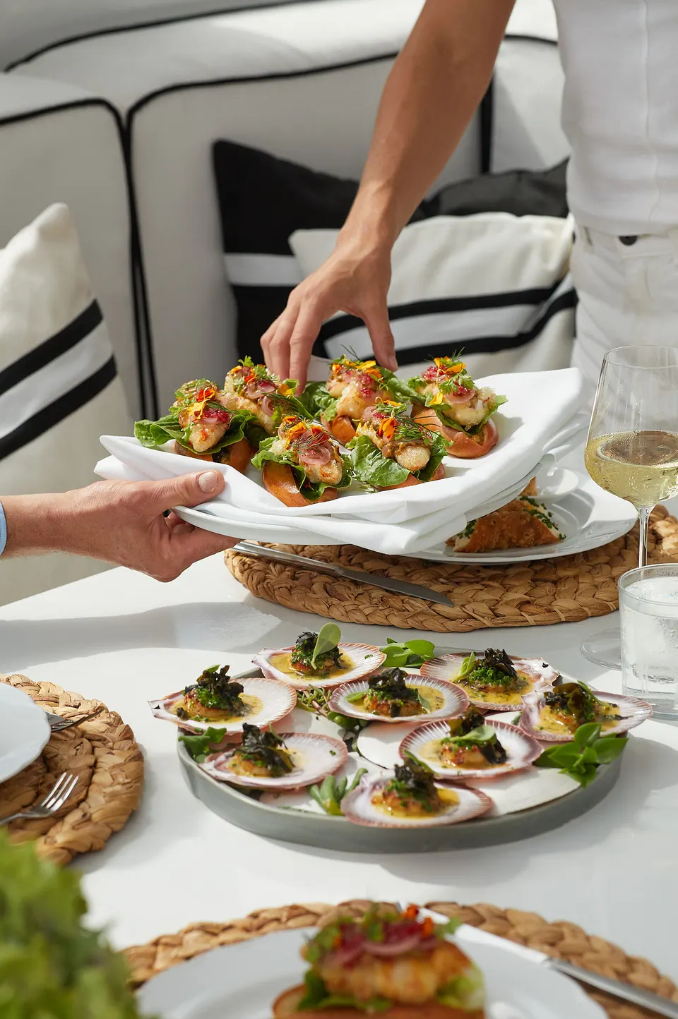 M/Y Sea Raes, canapes served