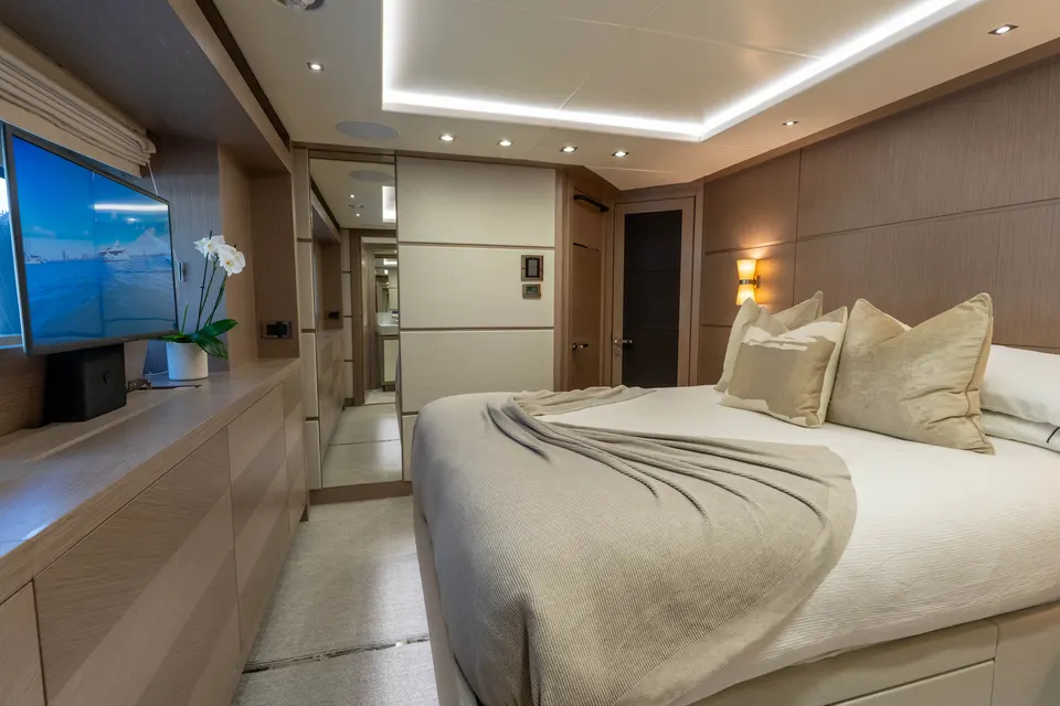 M/Y Sunset, double cabin