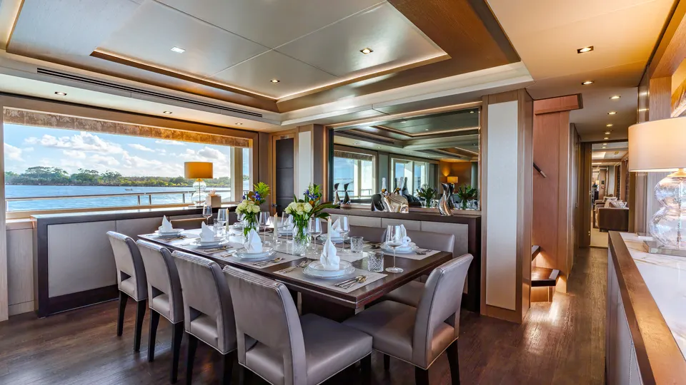 M/Y Sunset, formal dining