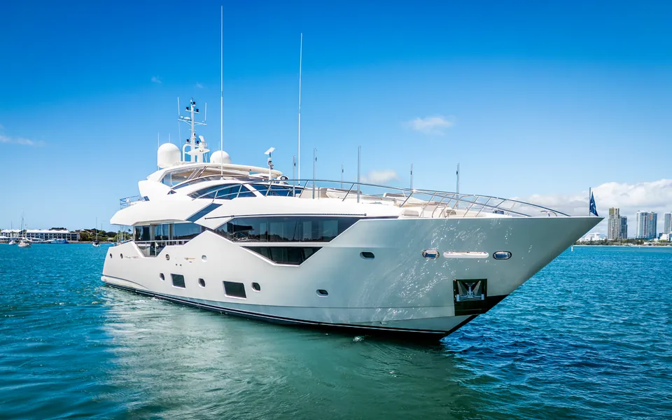 M/Y Sunset, from the bow