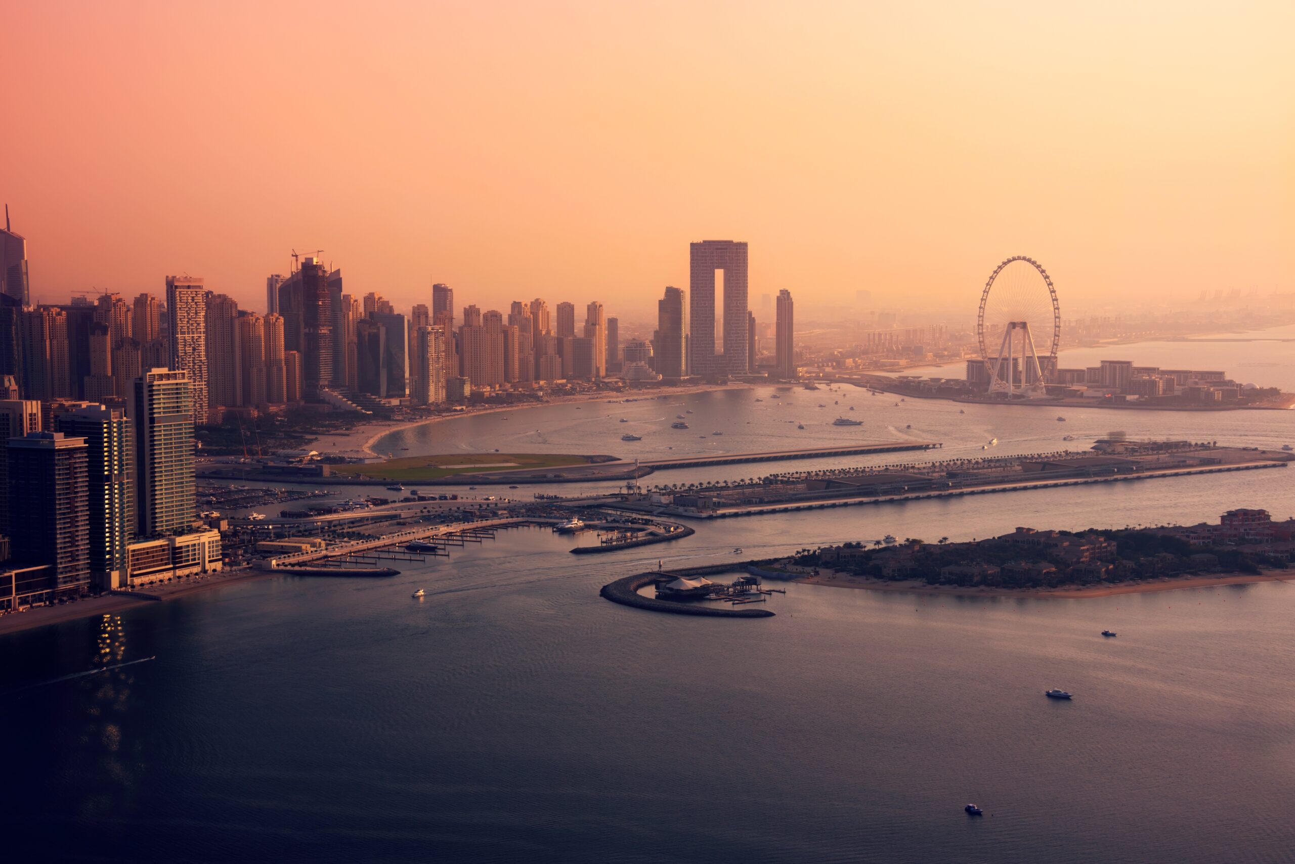 Dubai,Skyline,On,Sunset,Seen,From,Water