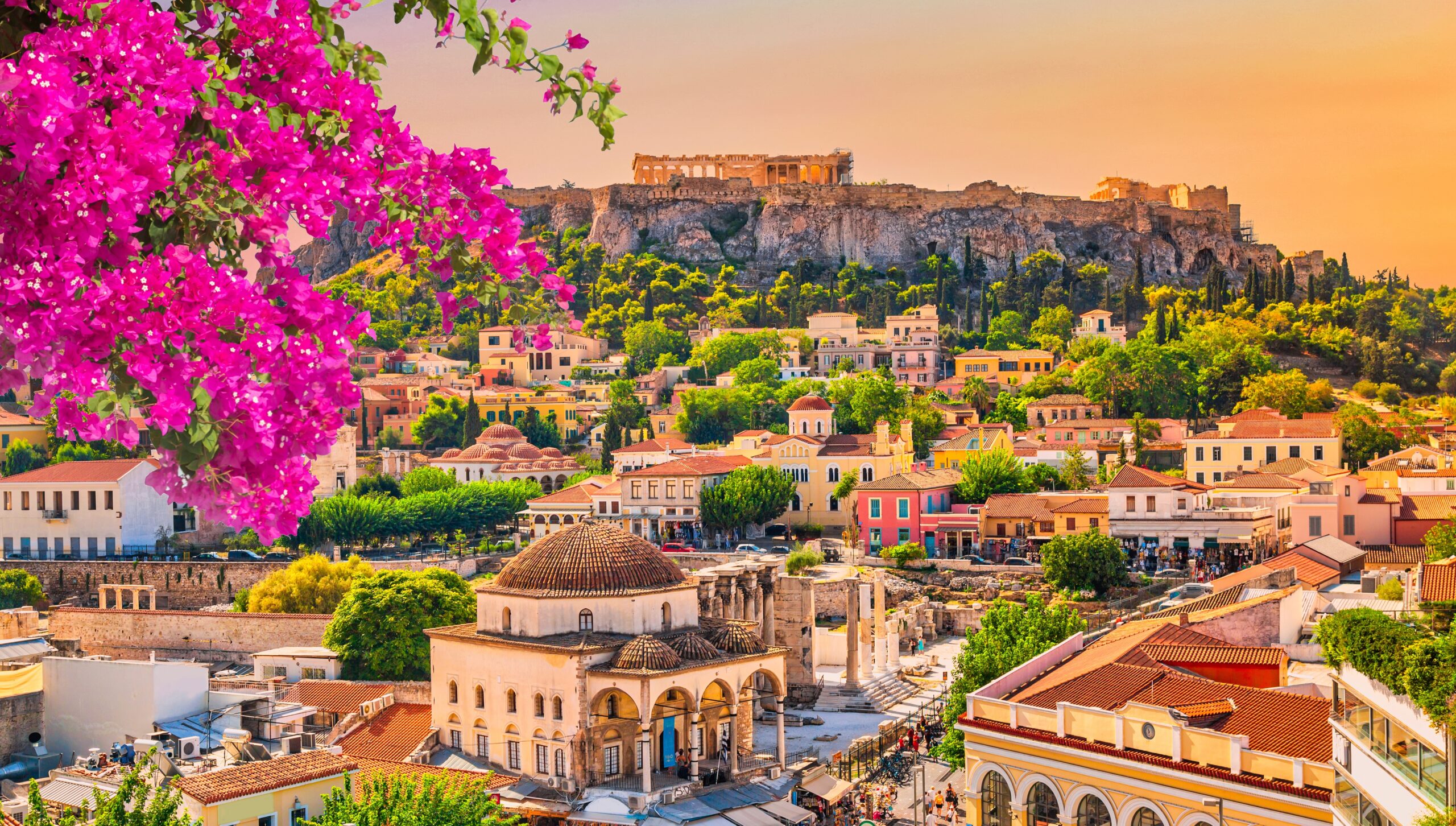 Skyline,Of,Athens,With,Monastiraki,Square,And,Acropolis,Hill,During